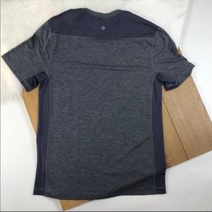 Lululemon T-Shirt